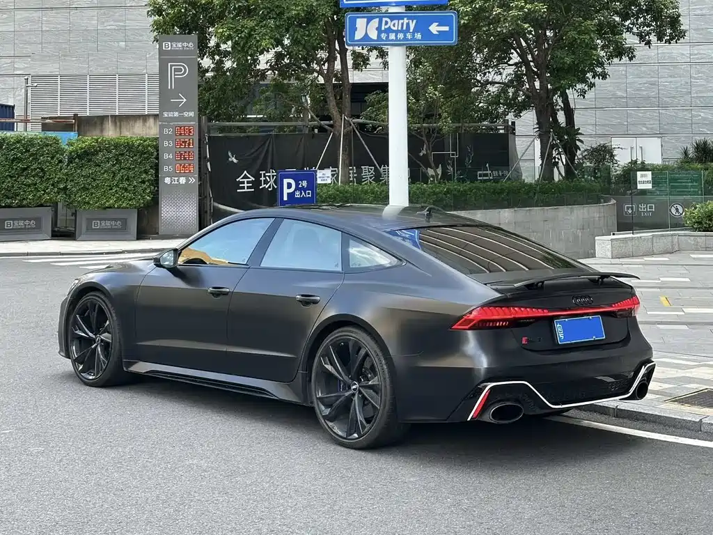 Audi RS 7 — фото 5