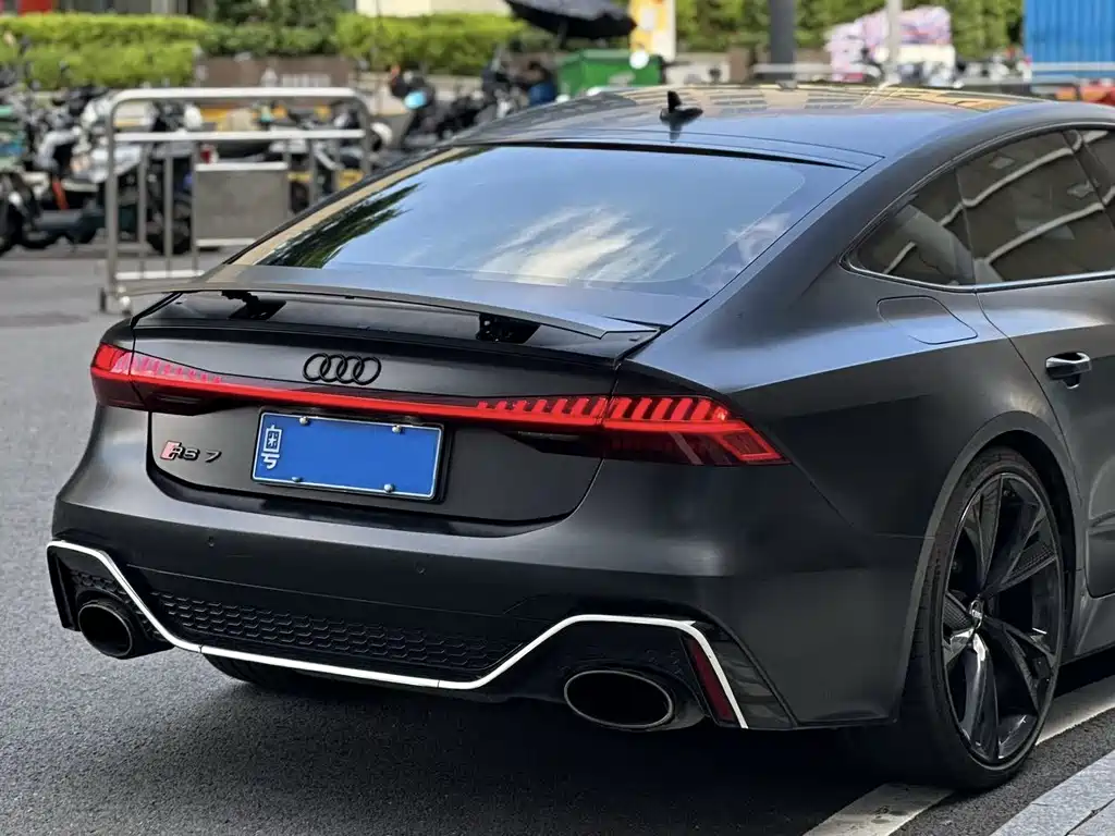 Audi RS 7 — фото 6