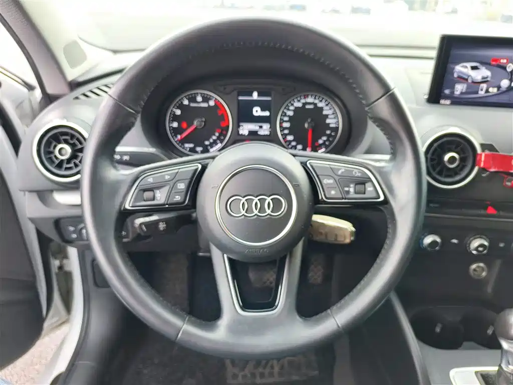 Audi A3 — фото 15