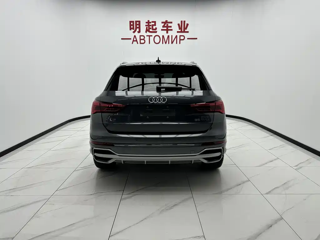 Audi Q3 — фото 10
