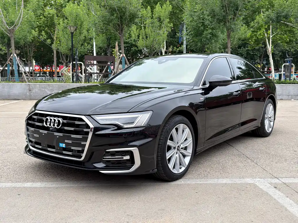 Audi A6L — фото 2