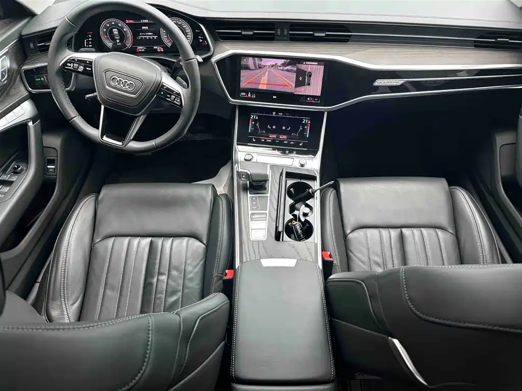 Audi A6L — фото 11
