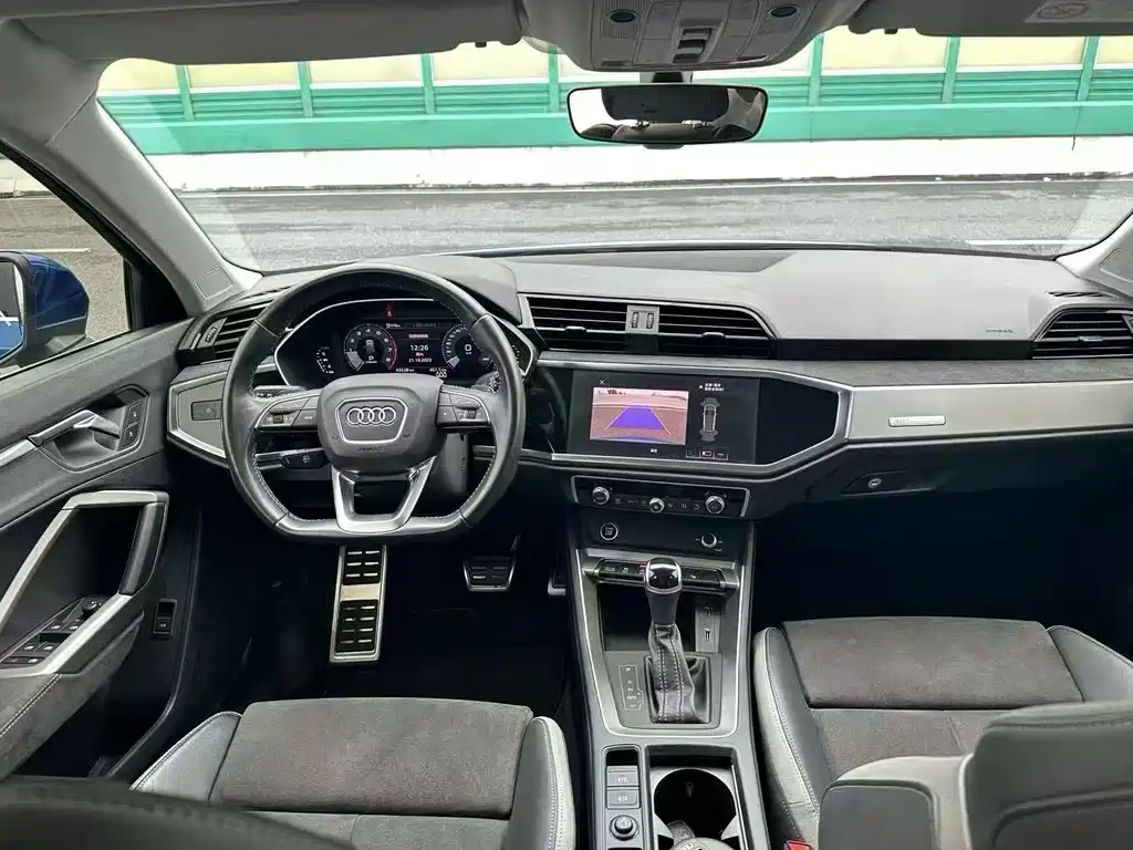 Audi Q3 — фото 5