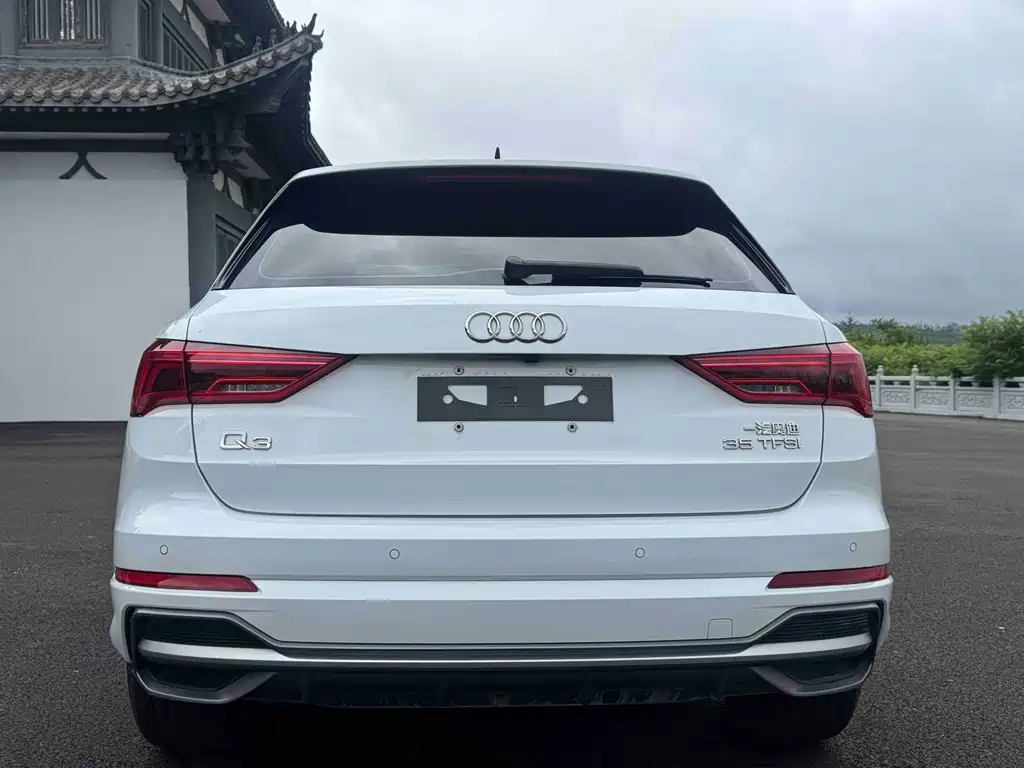 Audi Q3 — фото 4