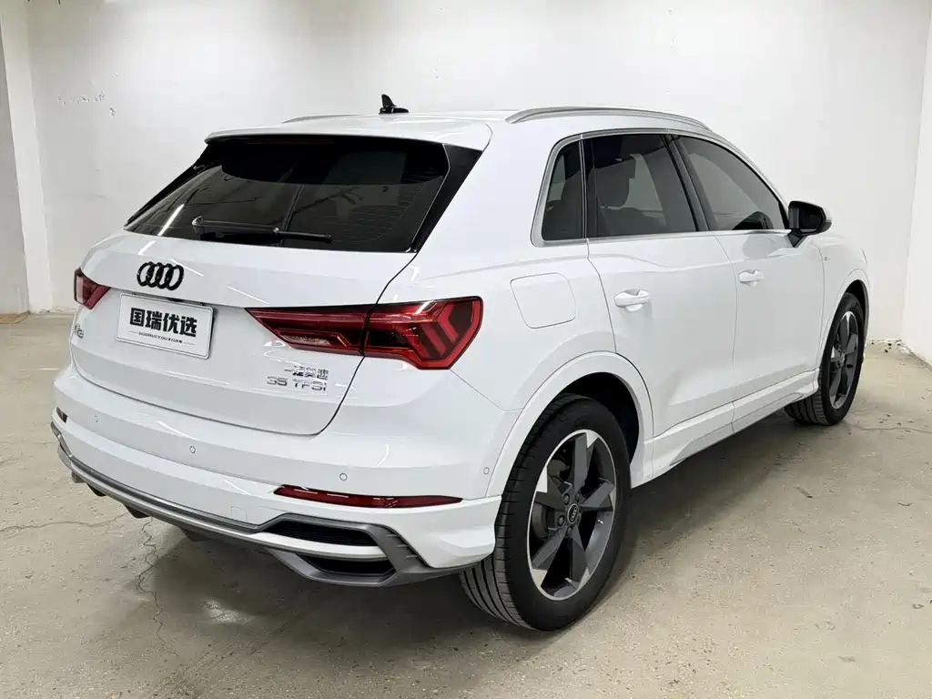 Audi Q3 — фото 5
