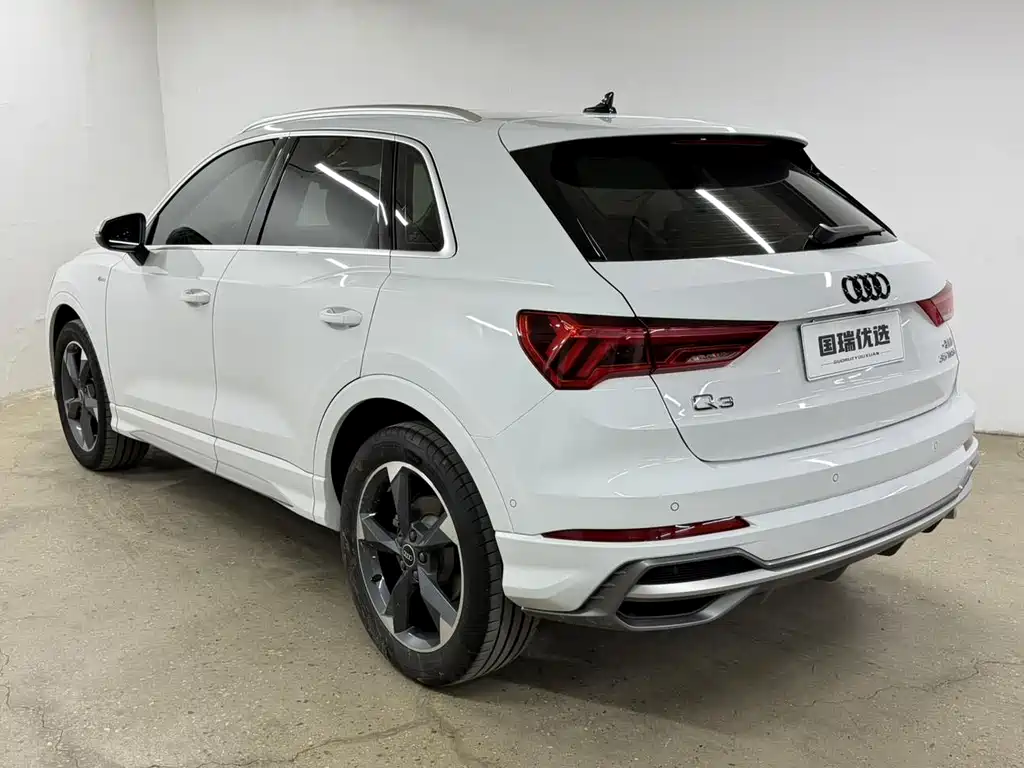 Audi Q3 — фото 6