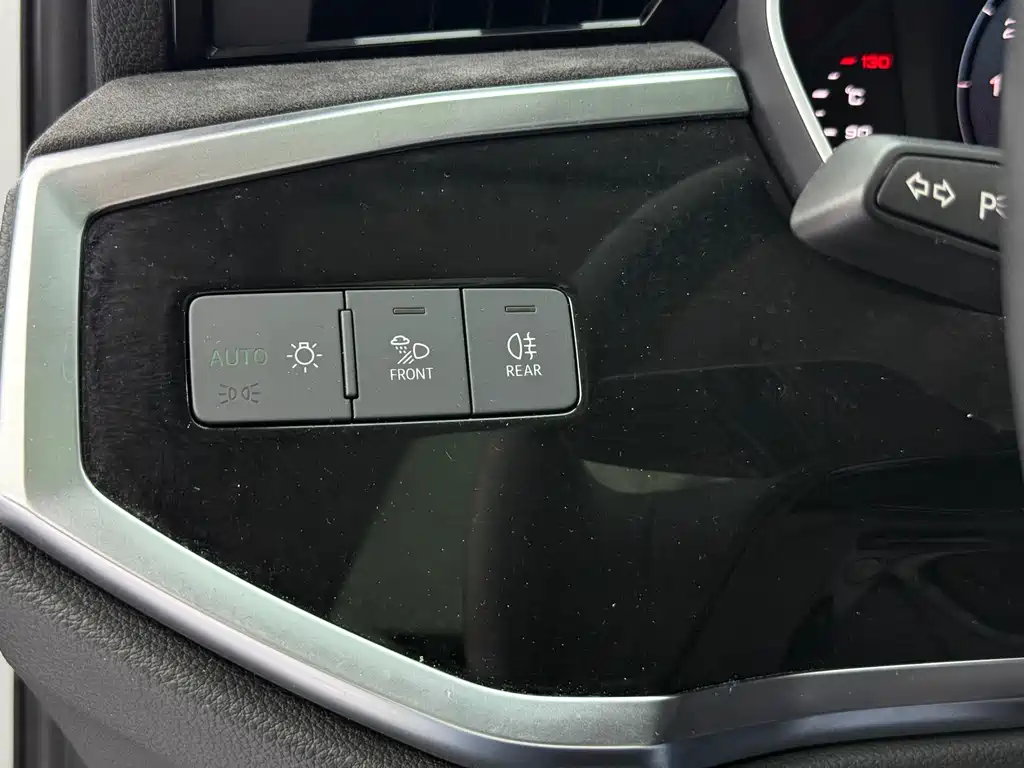 Audi Q3 — фото 20