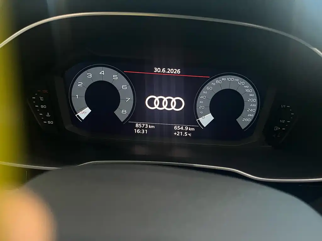 Audi Q3 — фото 6