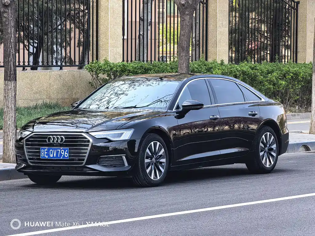 Audi A6L — фото 2
