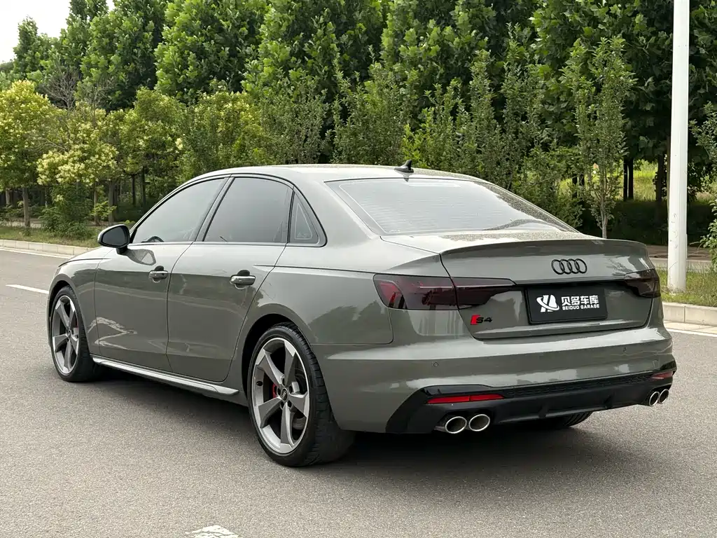 Audi S4 — фото 5