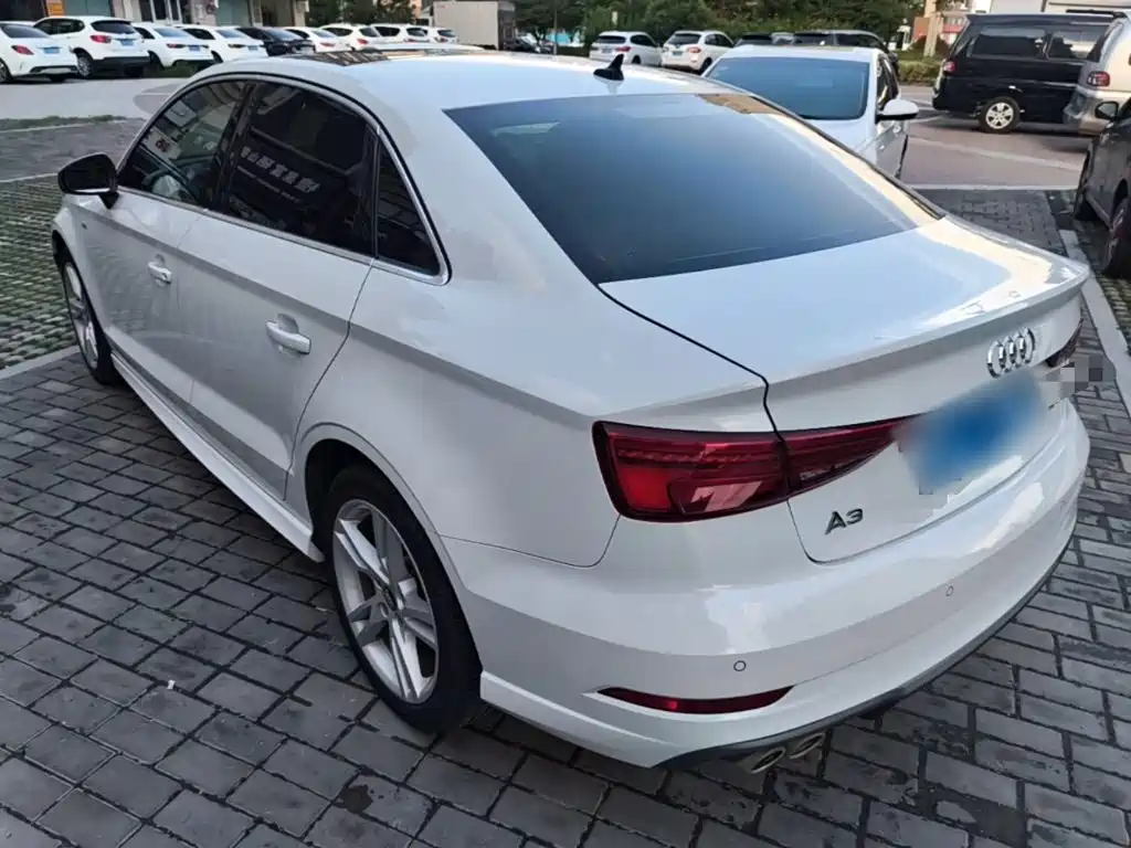 Audi A3 — фото 23