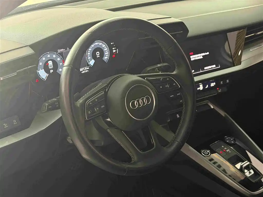 Audi A3 — фото 11