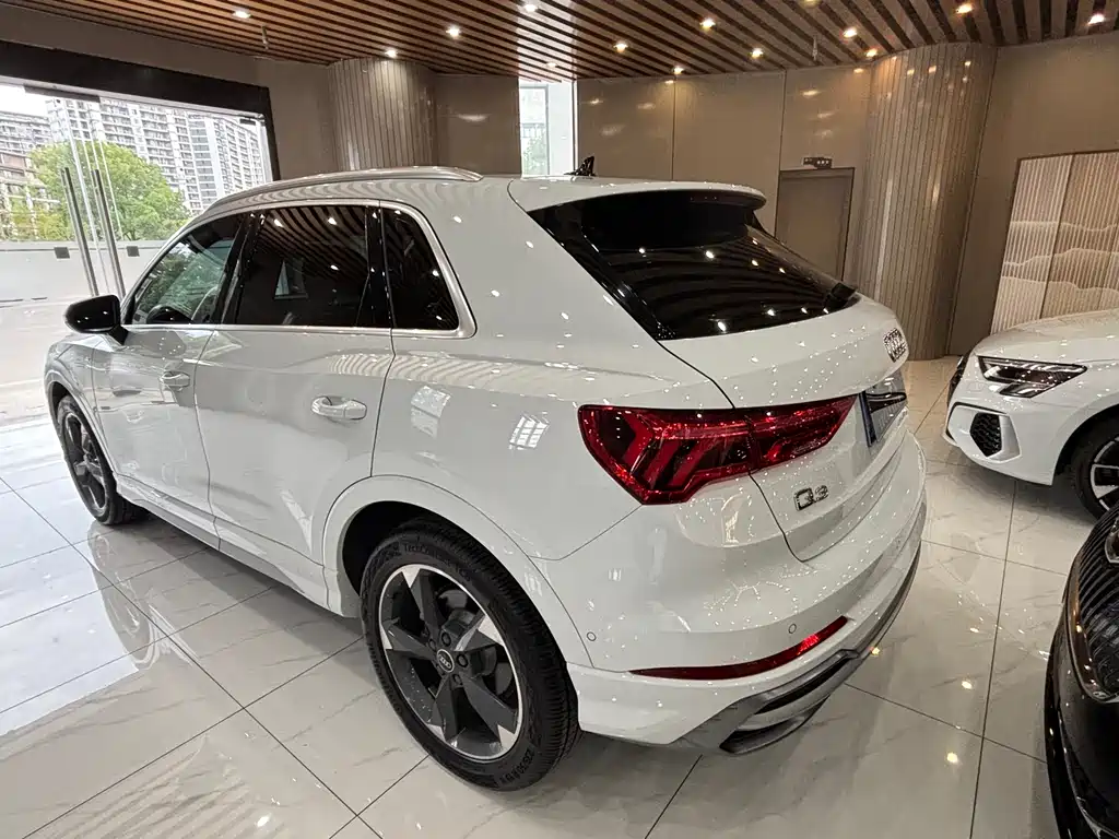Audi Q3 — фото 2