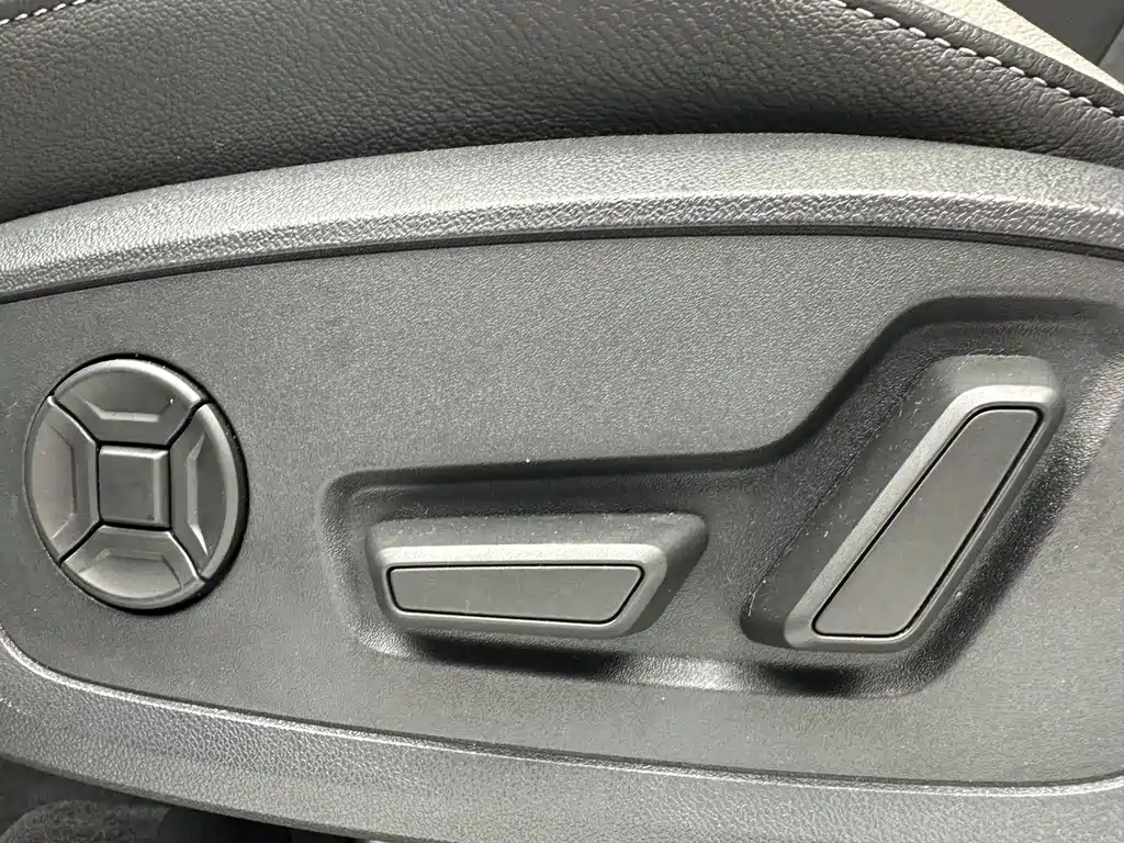 Audi Q3 — фото 13