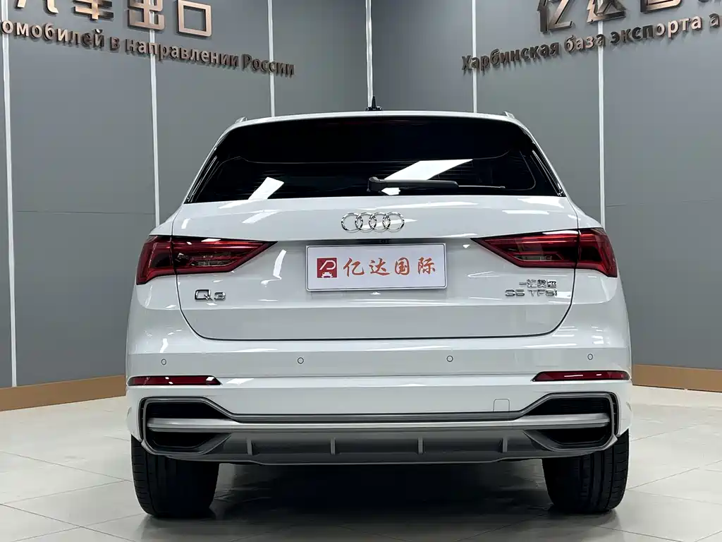 Audi Q3 — фото 5
