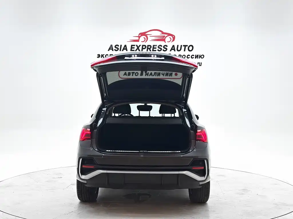 Audi Q3 Sportback — фото 8