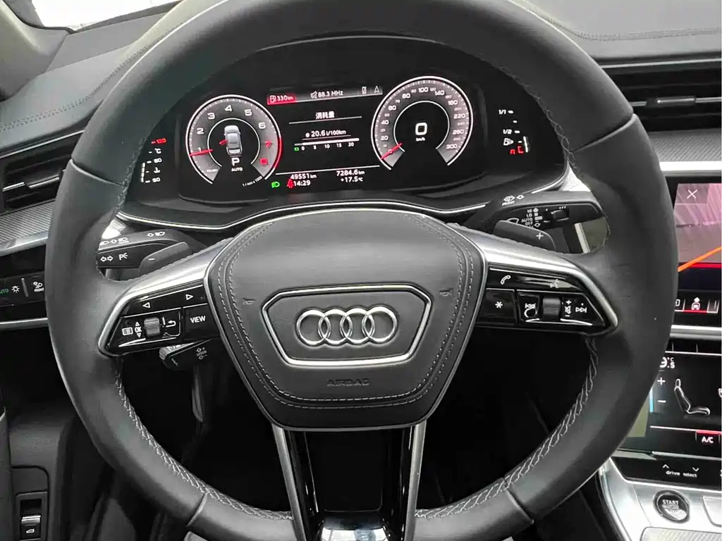 Audi A6L — фото 13