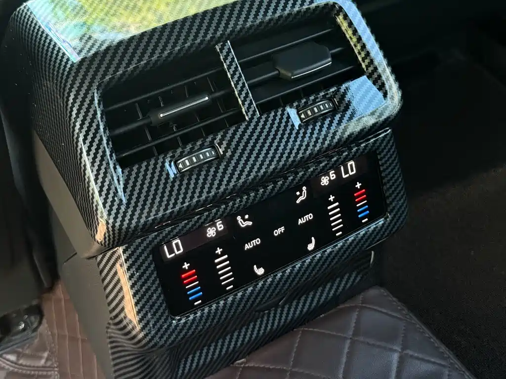 Audi A6L — фото 17