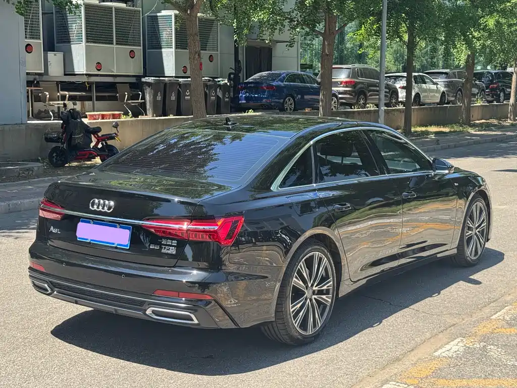 Audi A6L — фото 6