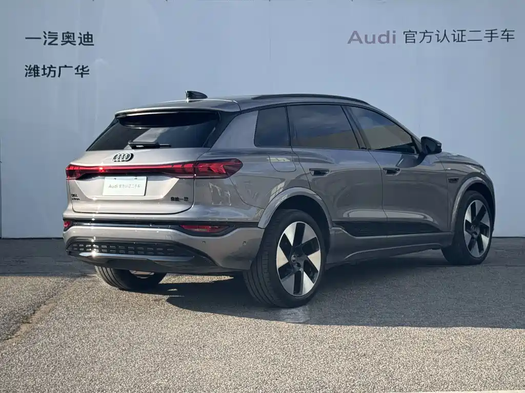 Audi Q6L e-tron — фото 4