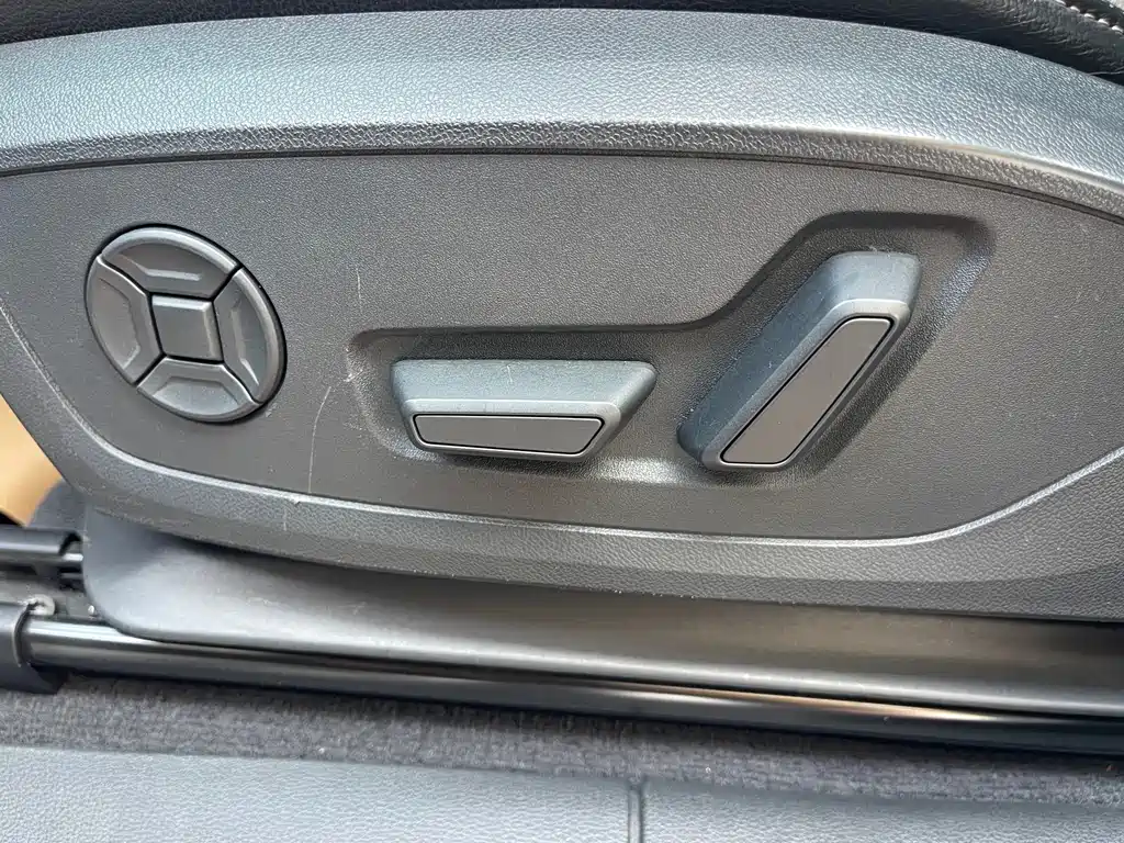 Audi Q3 — фото 19