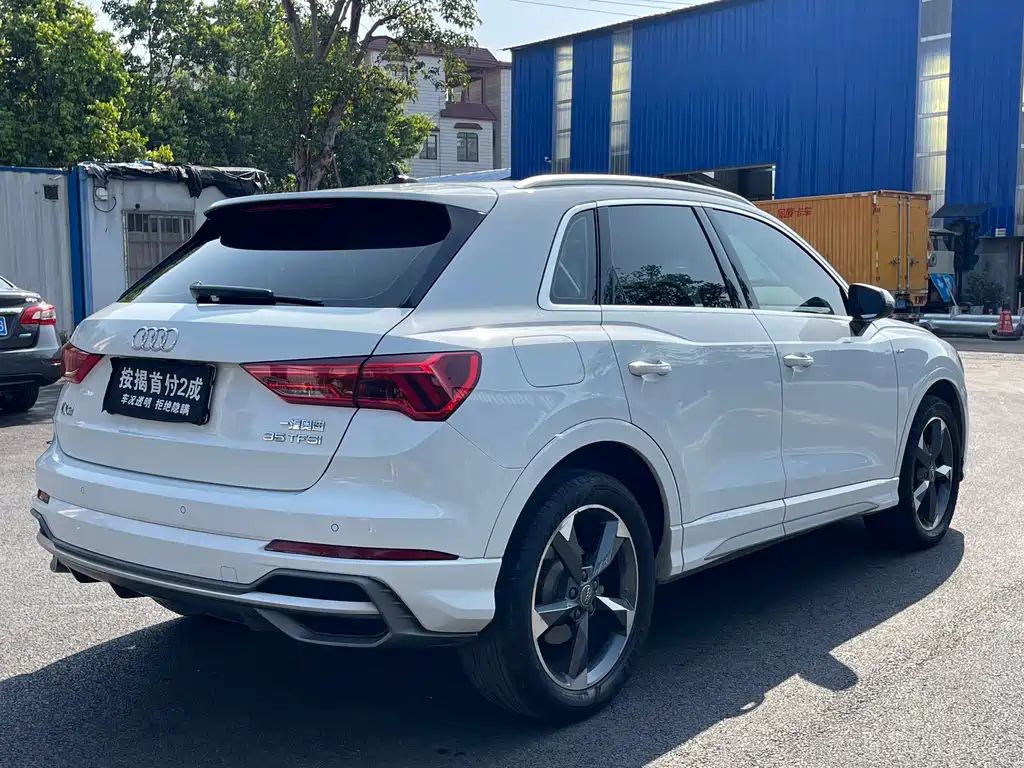 Audi Q3 — фото 5