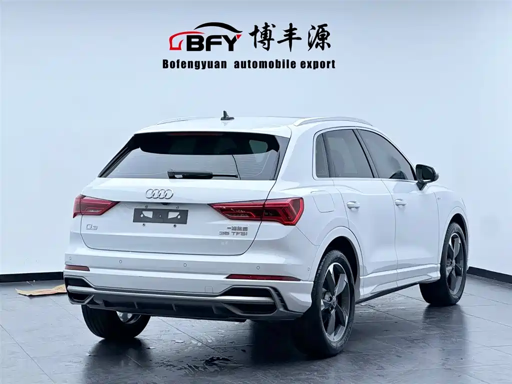 Audi Q3 — фото 3