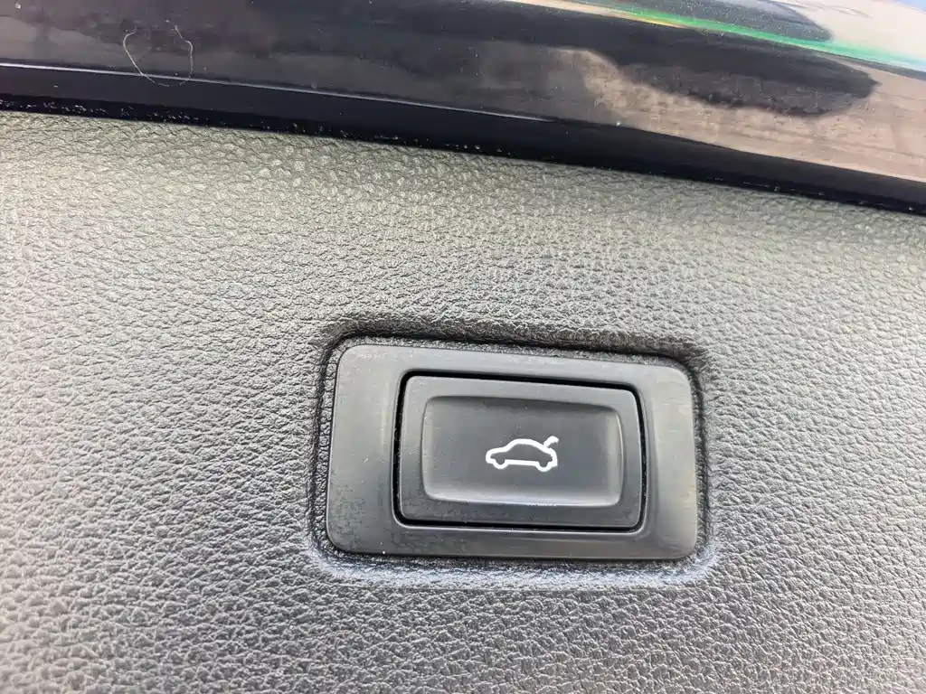 Audi Q7 — фото 10