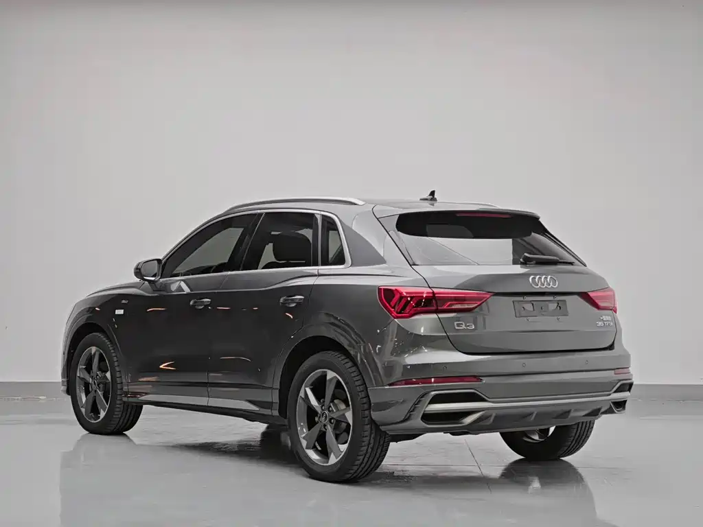 Audi Q3 — фото 4