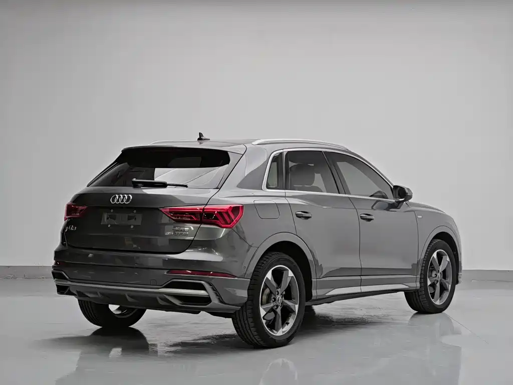 Audi Q3 — фото 5