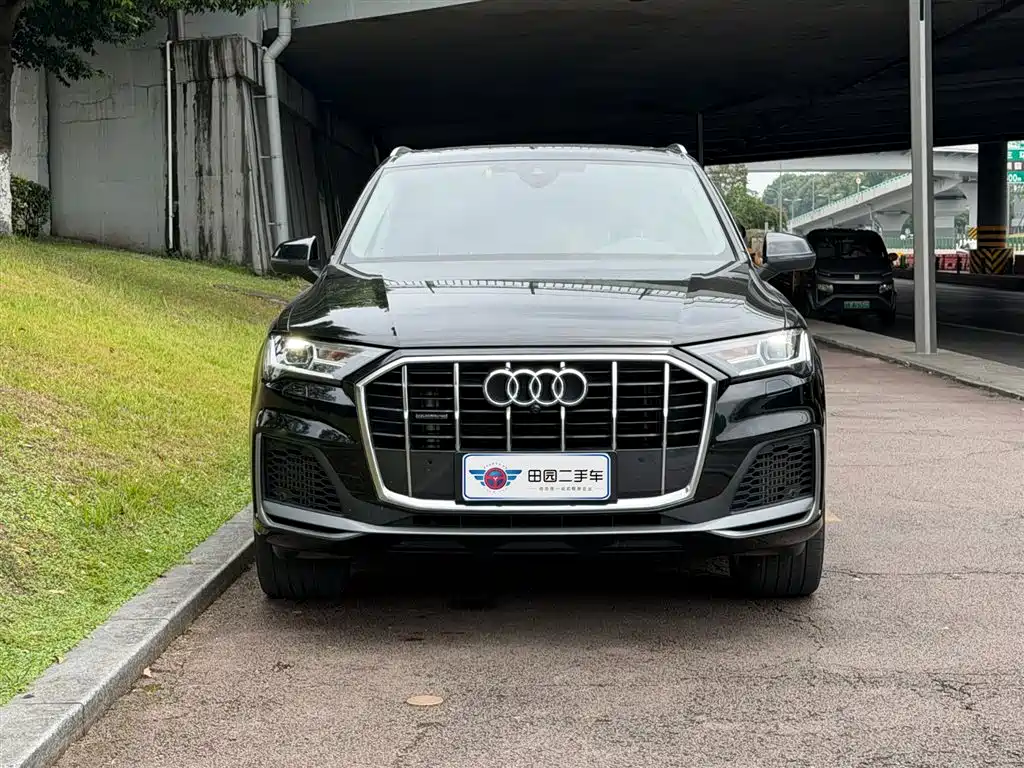 Audi Q7 — фото 2