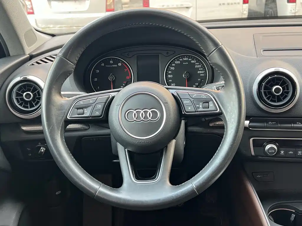 Audi A3 — фото 7