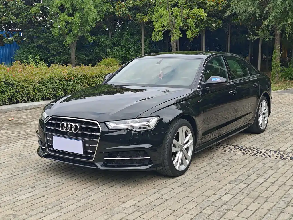 Audi A6L — фото 2