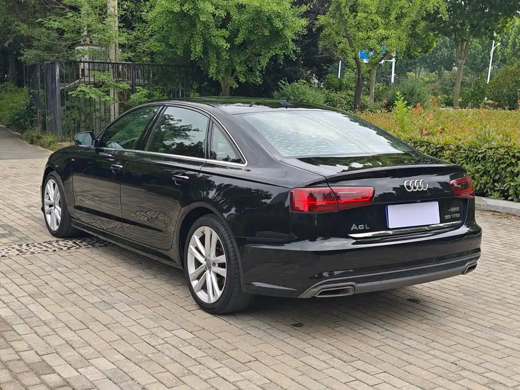 Audi A6L — фото 8