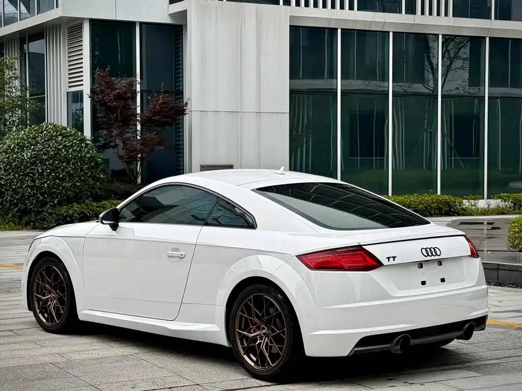 Audi TT — фото 4