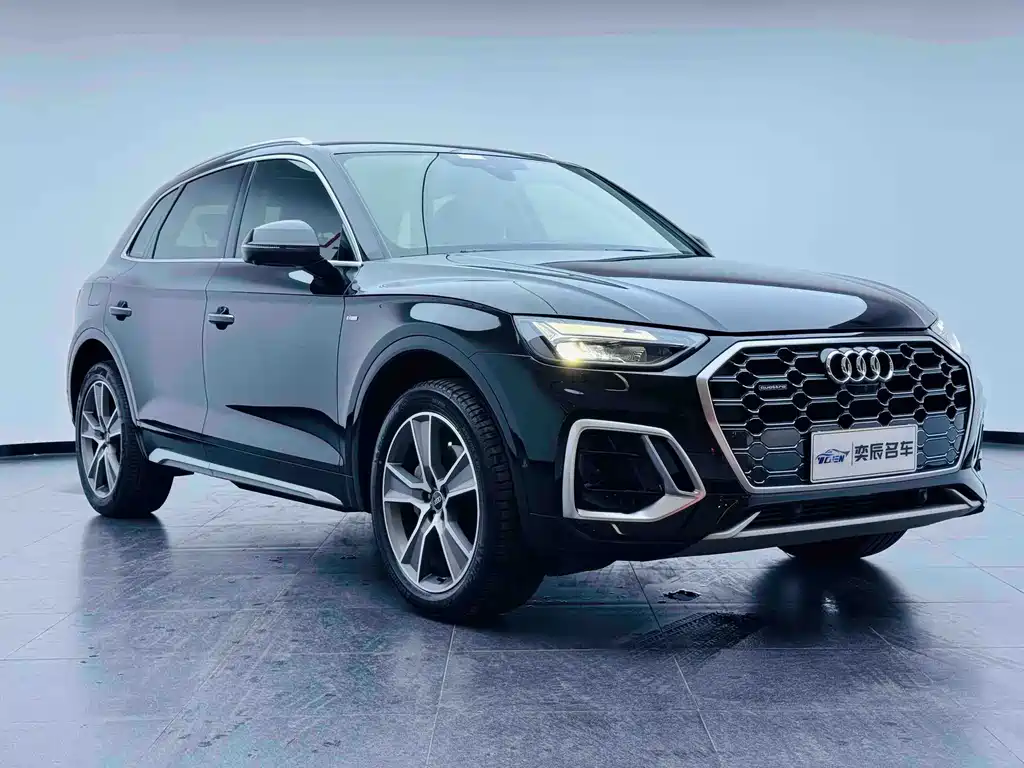 Audi Q5L — фото 3