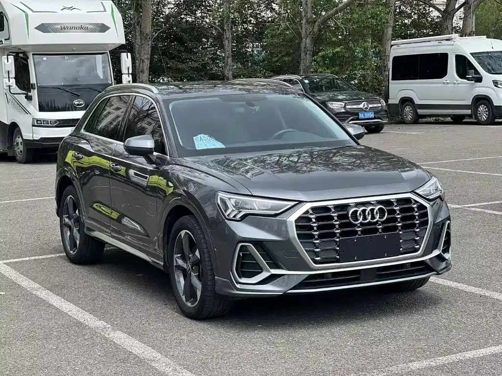 Audi Q3 — фото 3