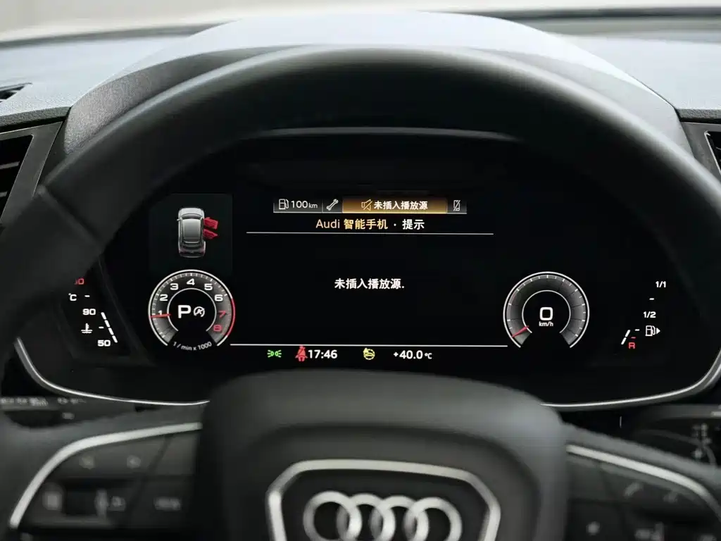 Audi Q3 Sportback — фото 9