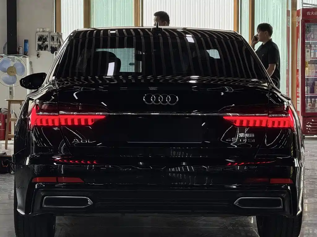 Audi A6L — фото 7