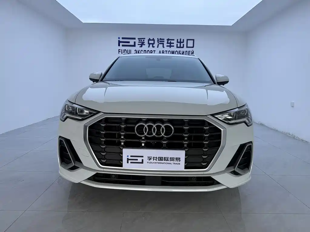 Audi Q3 — фото 2