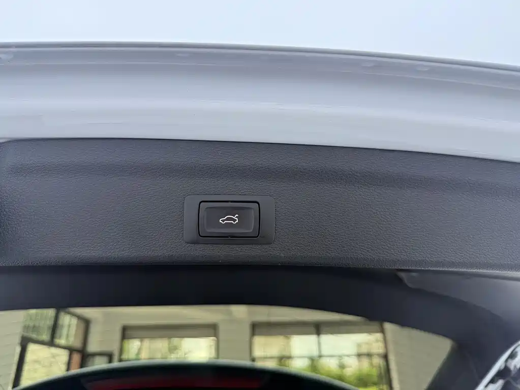 Audi Q3 — фото 15