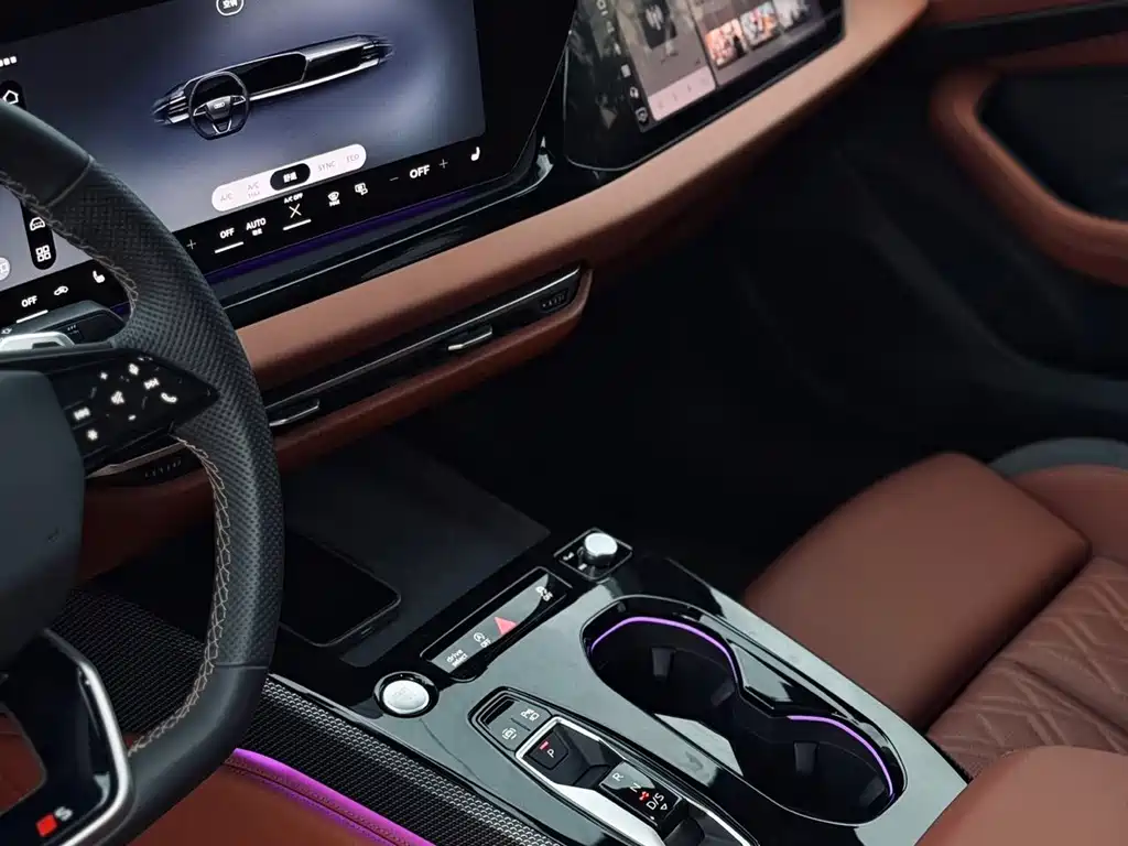 Audi A5L — фото 8
