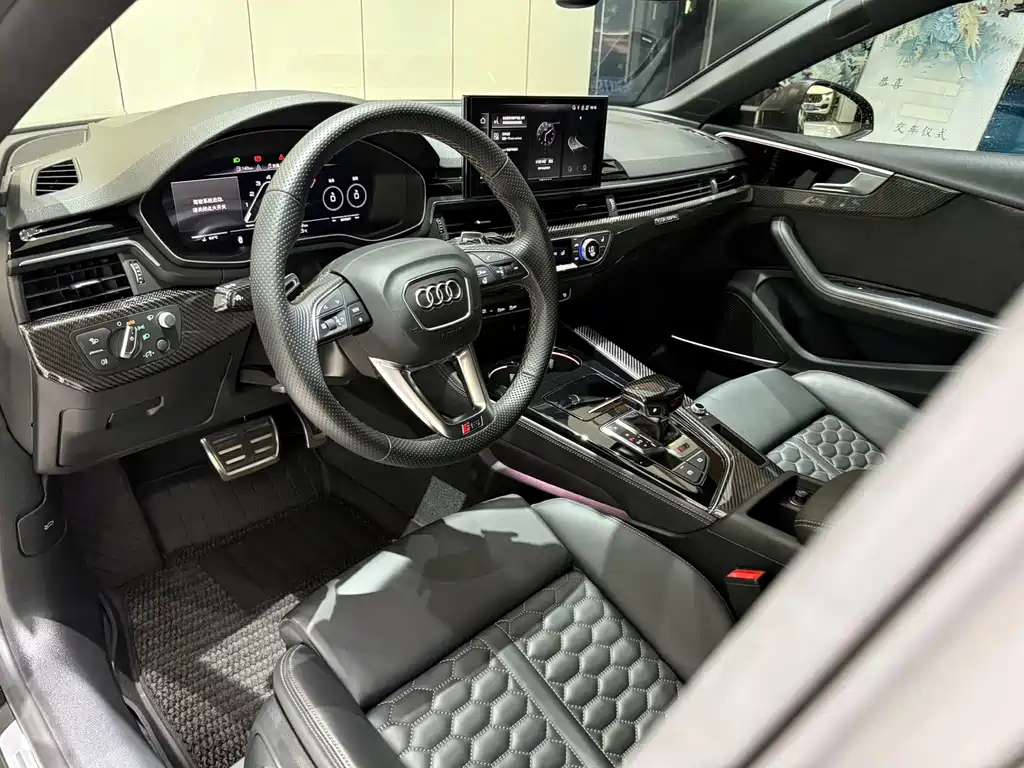 Audi RS 5 — фото 7