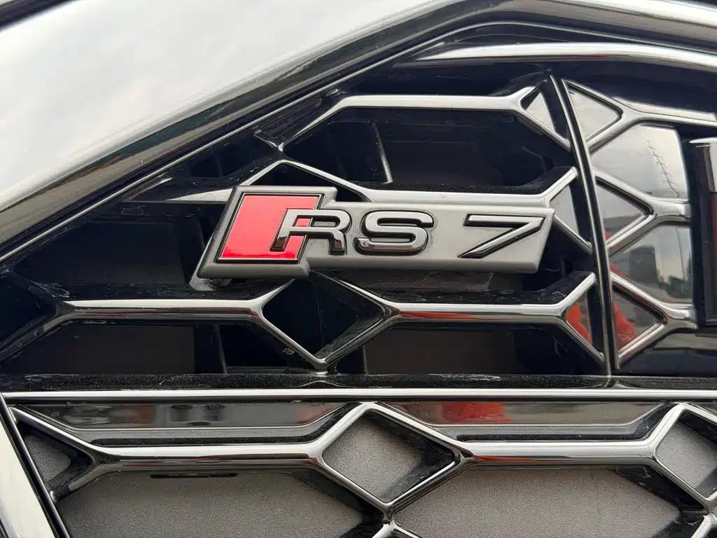 Audi RS 7 — фото 22