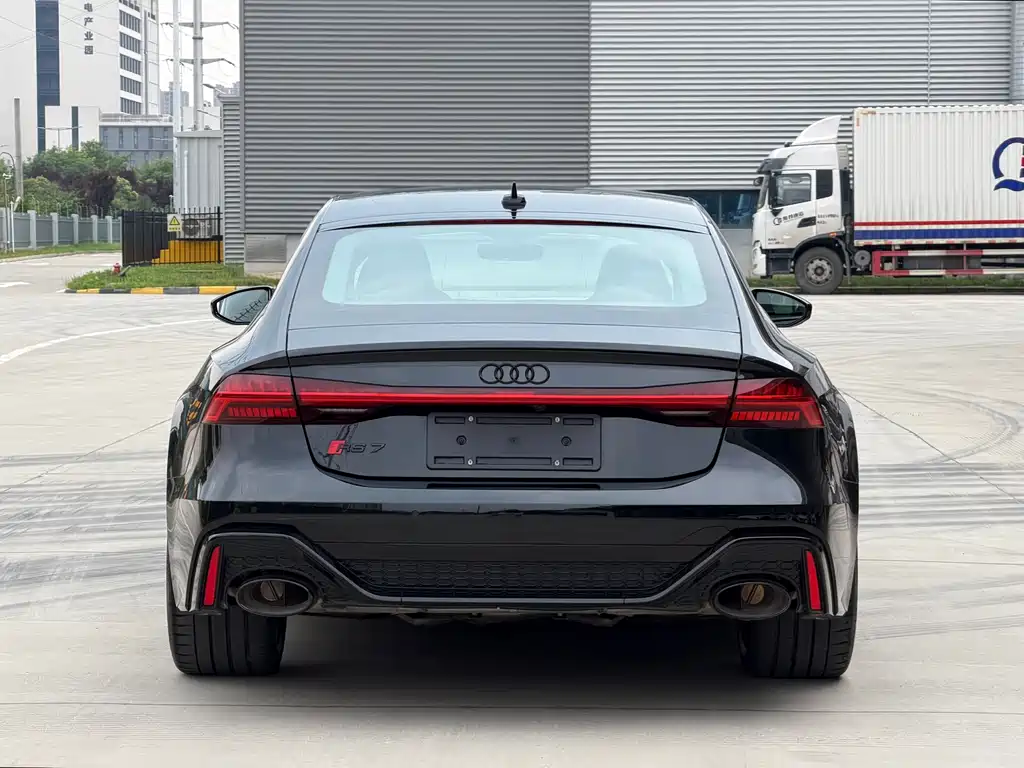 Audi RS 7 — фото 5