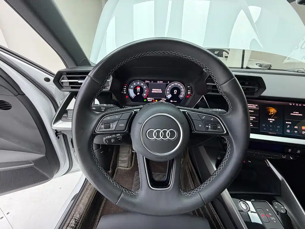 Audi A3 — фото 11