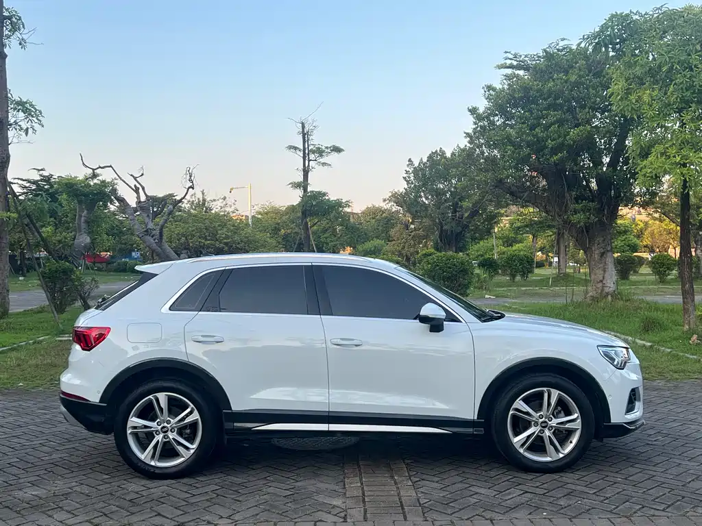 Audi Q3 — фото 4