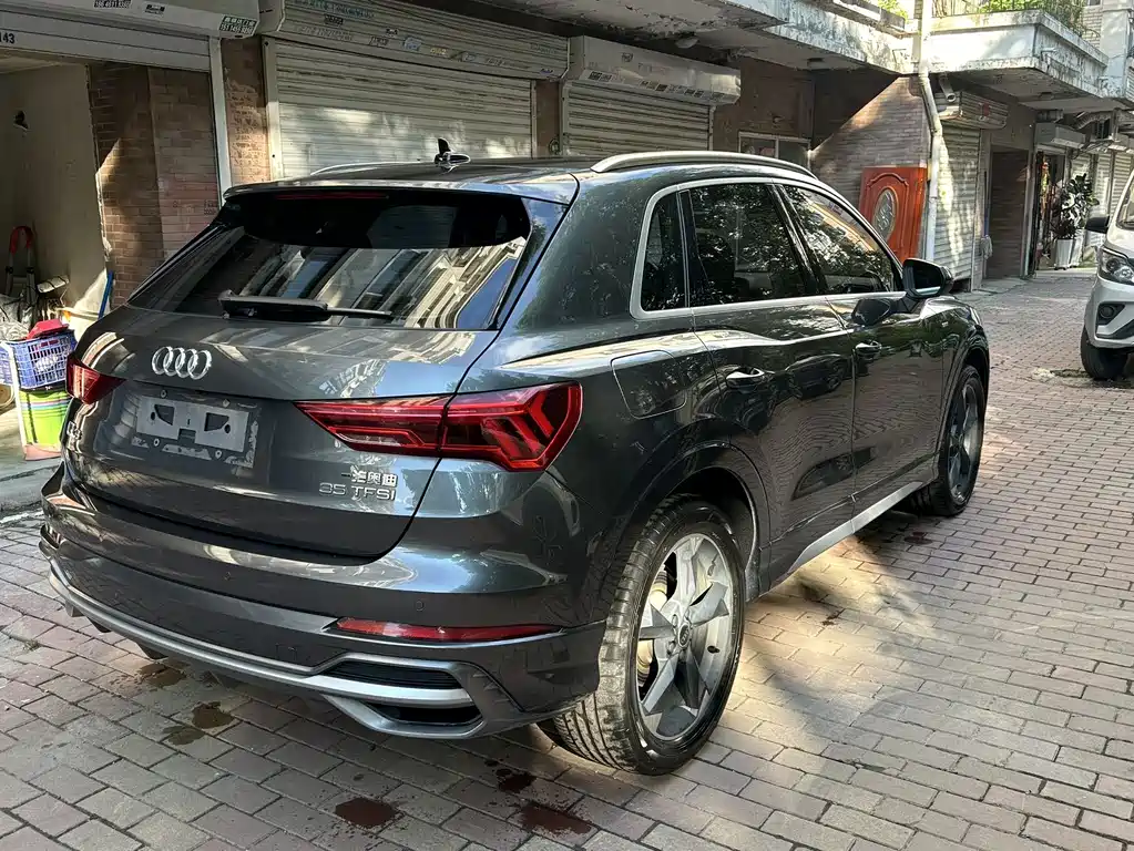 Audi Q3 — фото 4
