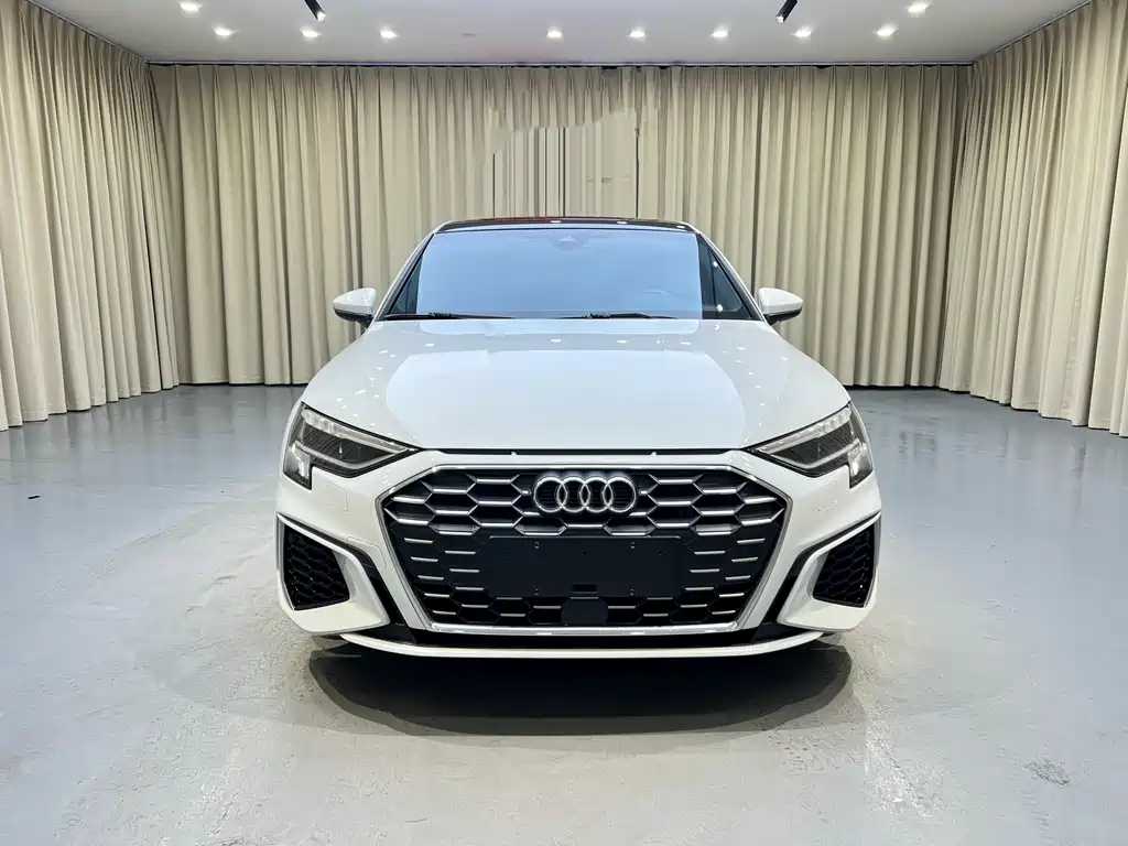 Audi A3 — фото 2