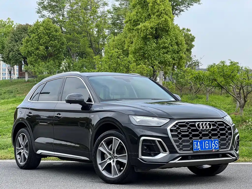 Audi Q5L — фото 3